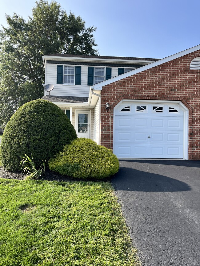 Outside front - 2097 Greystone Dr