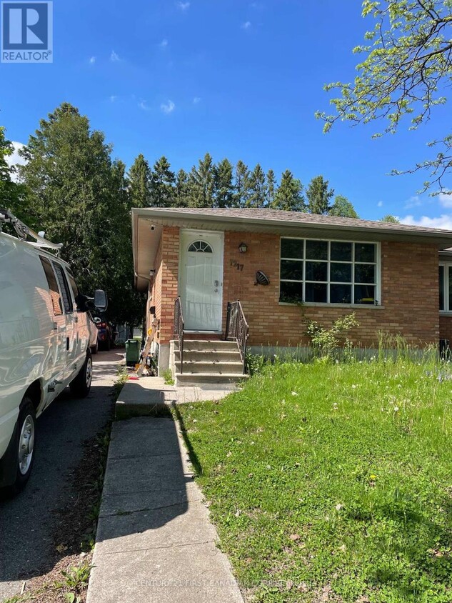Primary Photo - 1217 Victoria Dr