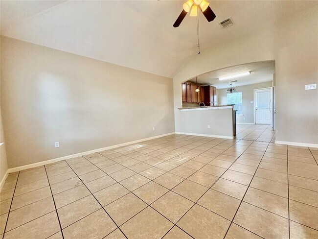 Foto del edificio - 15803 Brett Creek Ct