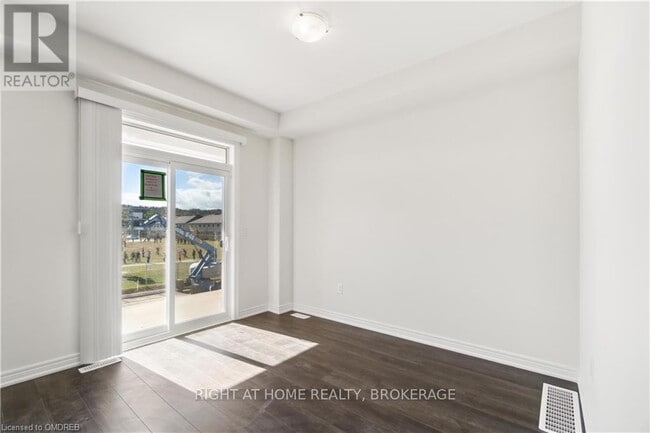 Building Photo - 40 Zinfandel Dr