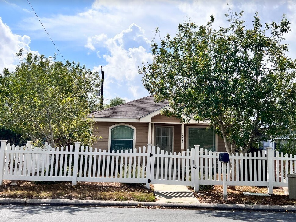 1022 E Lucas Ave, Pharr, TX 78577 House Rental in Pharr, TX