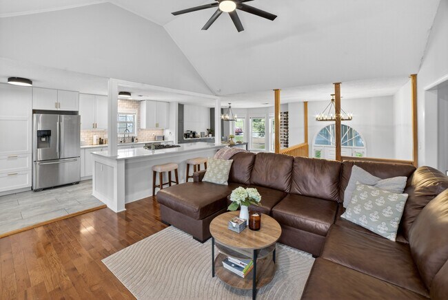 Foto del edificio - 2129 Quail Ridge Dr