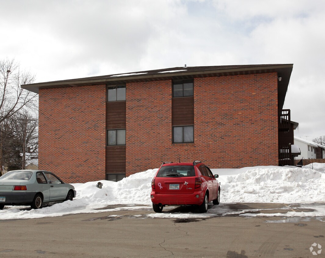 Building Photo - East Brooke