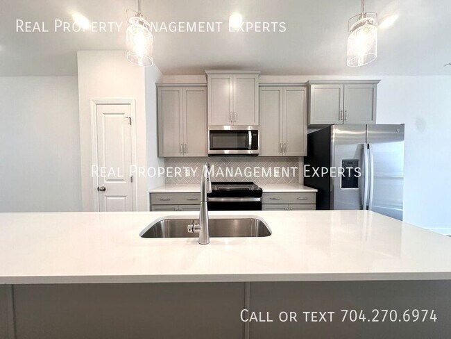 Photo - 5008 Layman Dr Townhome