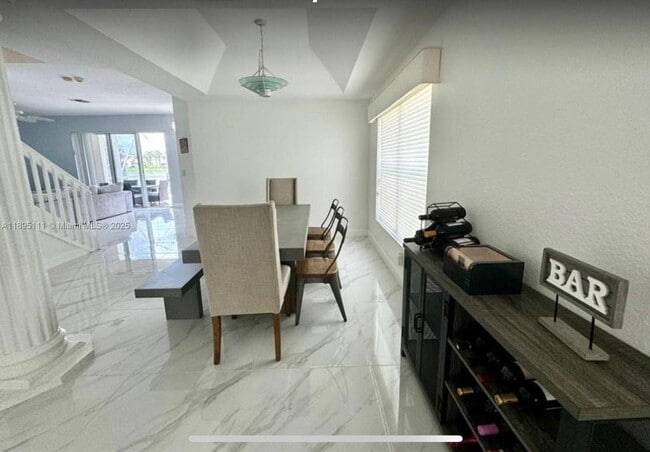 Foto del edificio - 17025 NW 20th St