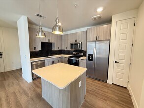 Building Photo - 2520 Washington Ave