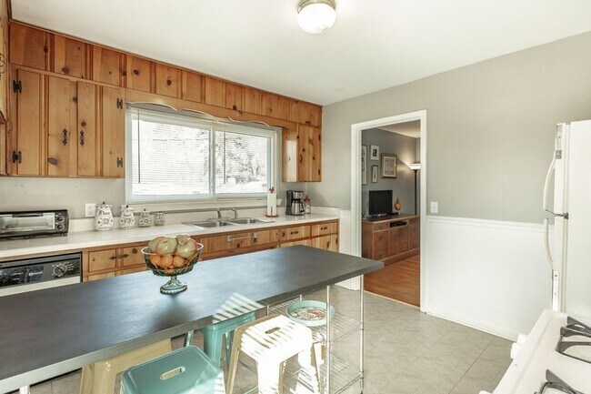 Foto del edificio - Amazing 3 Bed/1.5 Bath Home in the Rolling...