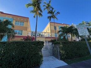Building Photo - 1308 Drexel Ave