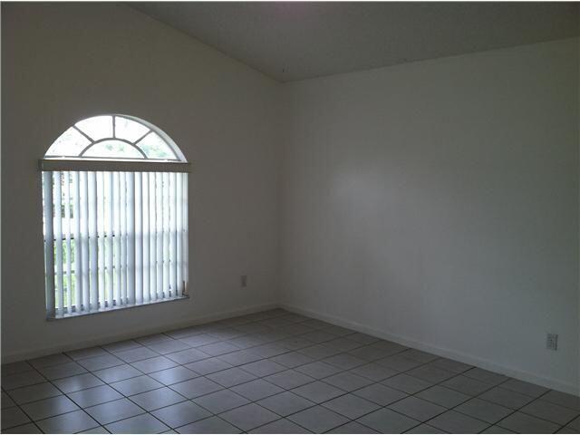 Building Photo - 1743 Barnstable Rd