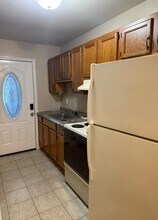 Building Photo - 601 Philo St