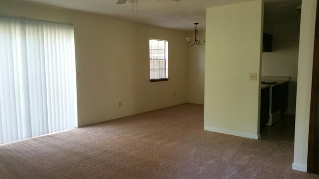 Building Photo - 2548 Bilbrey Dr