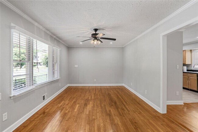 Foto del edificio - 2349 Burch Cir NE