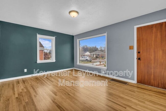 Foto del edificio - 1687 Rushton St