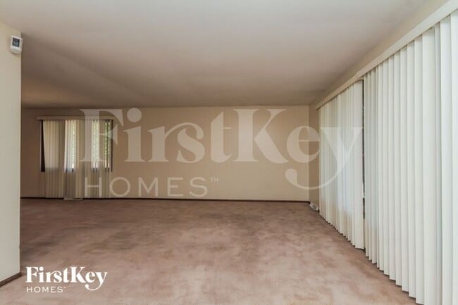 Foto del edificio - 18428 Lange St