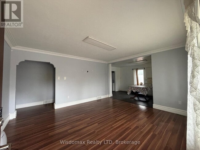 Building Photo - 25 Ted St