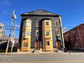 Building Photo - 3134 6th Ave
