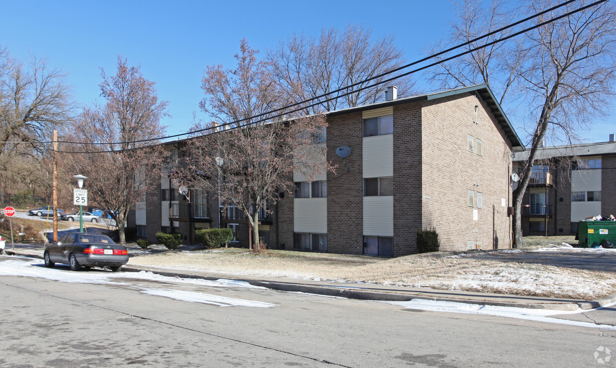 Primary Photo - Winchester Apartments