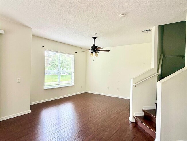 Foto del edificio - 1535 Broken Oak Dr