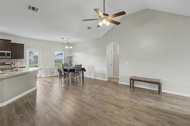 Building Photo - 88 Whippoorwill Wy NE