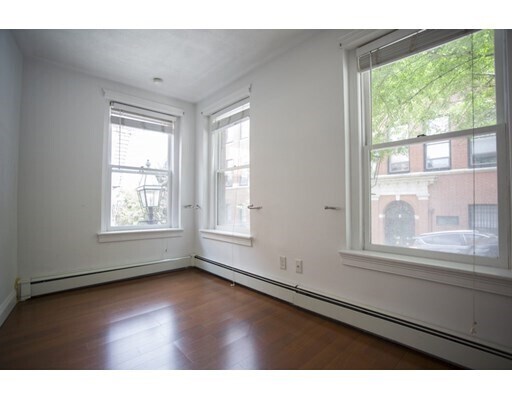 Foto del edificio - 53 Irving St