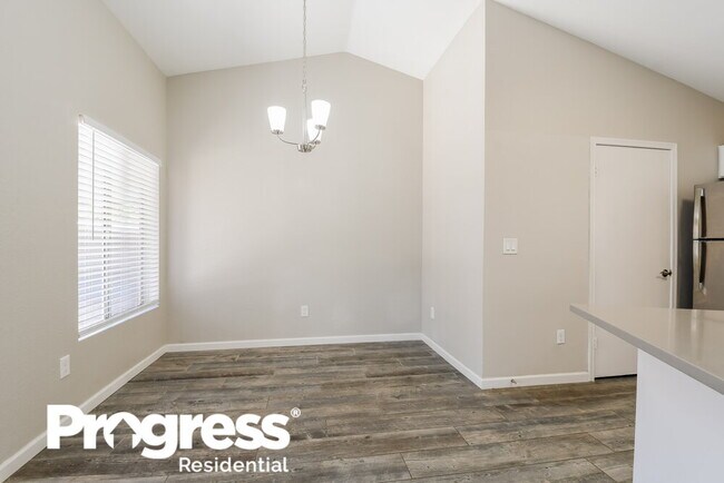 Foto del edificio - 18209 N 18th Pl