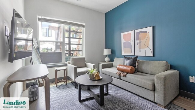 Building Photo - 944 Broadcast Pl