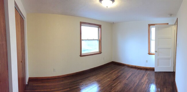 Building Photo - 2 Bedroom Stanton Heights