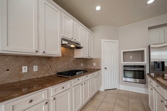 Building Photo - 11223 Switchgrass Ln