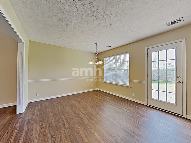 Building Photo - 105 Tulip Grove Point