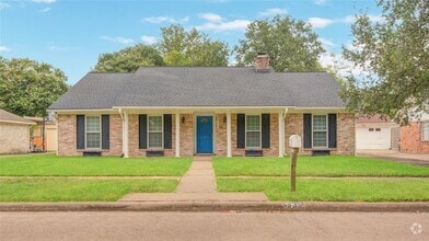 Building Photo - 835 Hidden Canyon Rd