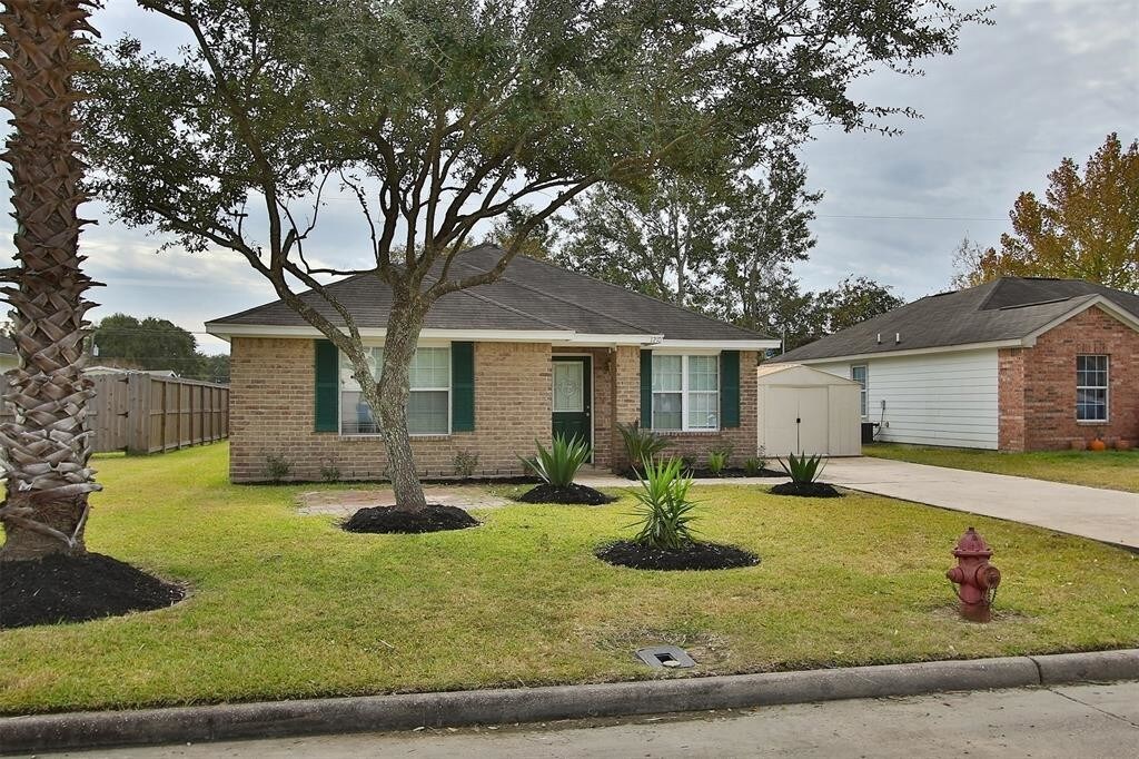 1210 Robert St, Baytown, TX 77521 House for Rent in Baytown, TX