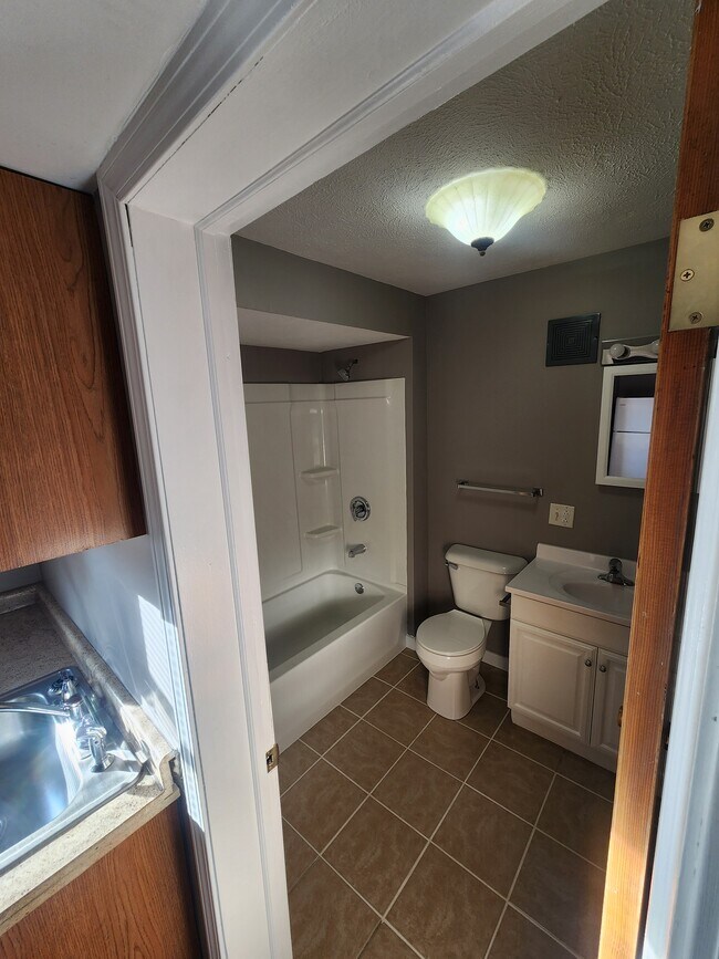 Foto del edificio - 445 W Carpenter St