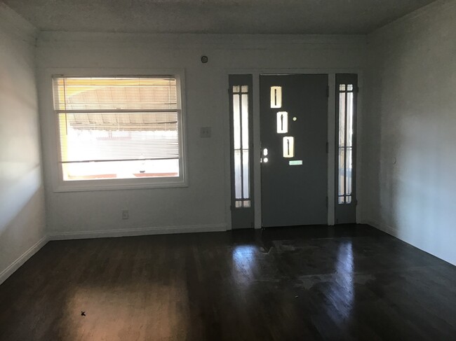 Building Photo - 3104 Arlington Ave