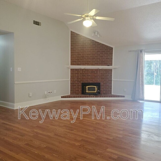 Building Photo - 659 Hagin Rd