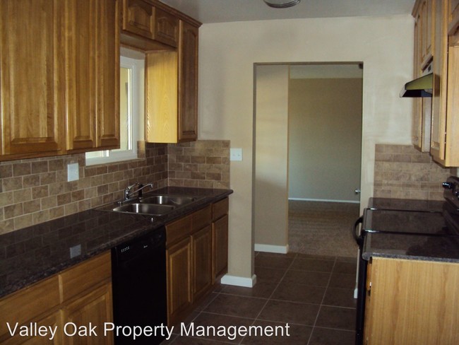 Building Photo - 3 br, 2 bath House - 1208 David Court