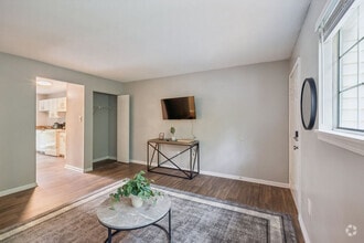 Building Photo - 340 Kenridge Pkwy