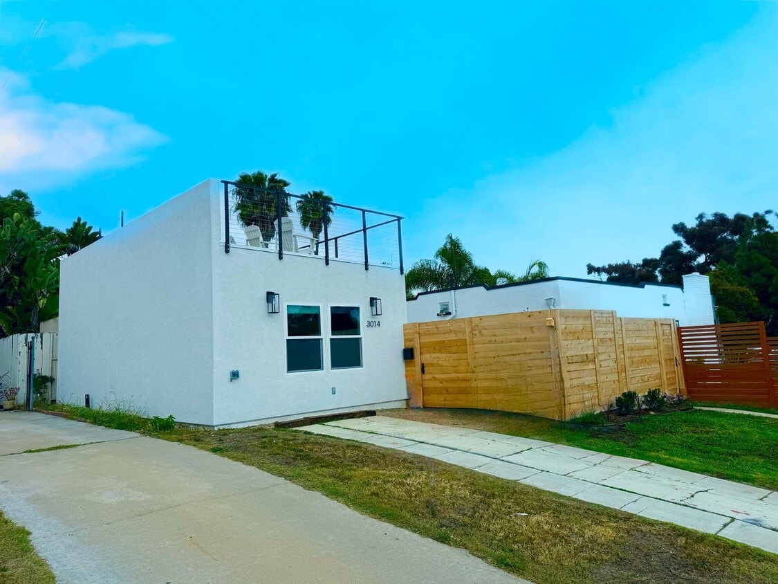 Primary Photo - Welcome to your Contemporary Casita in the heart of Point Loma!