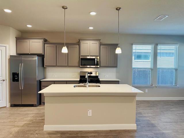 Foto del edificio - 2516 Bellatrix Dr