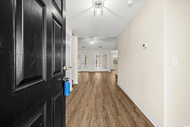 Foto del edificio - 280 Barclay Dr