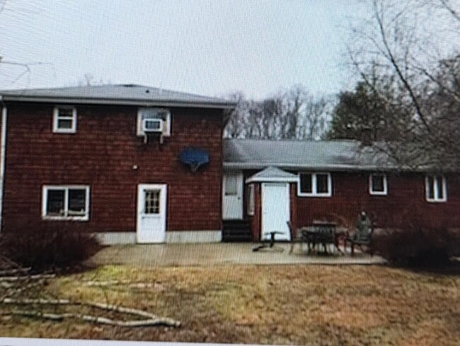 Building Photo - 328 Tickle Rd