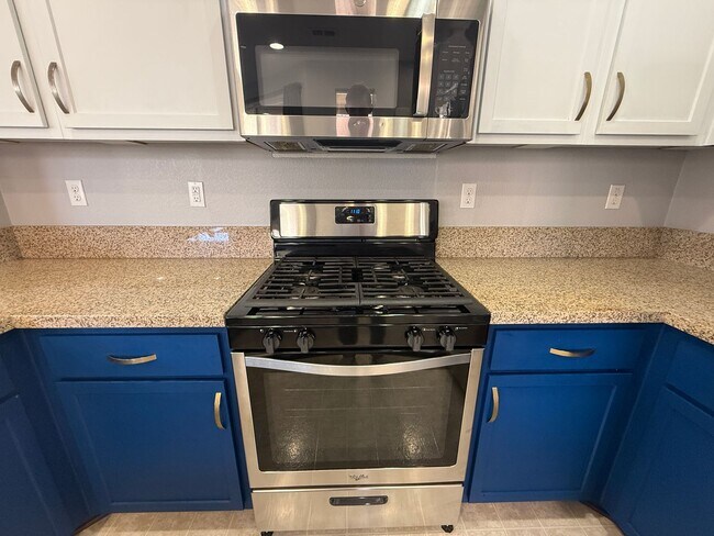 Foto del edificio - Beautiful 3 Bedroom Home with amazing Amen...