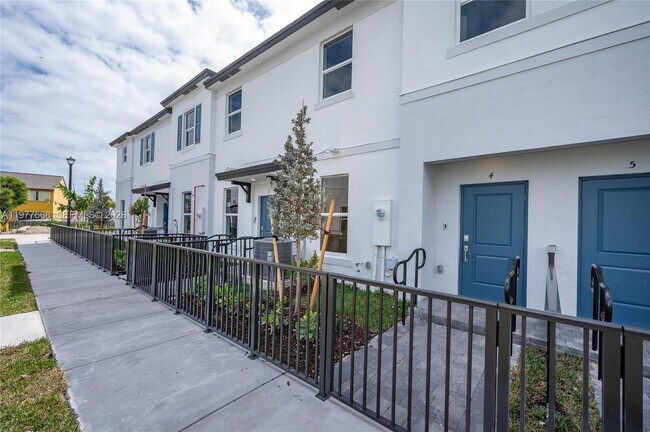 Foto del edificio - 12426 SW 248th St