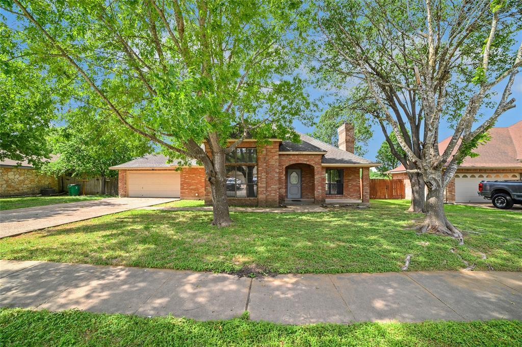 Primary Photo - 601 Cedar Ridge Dr