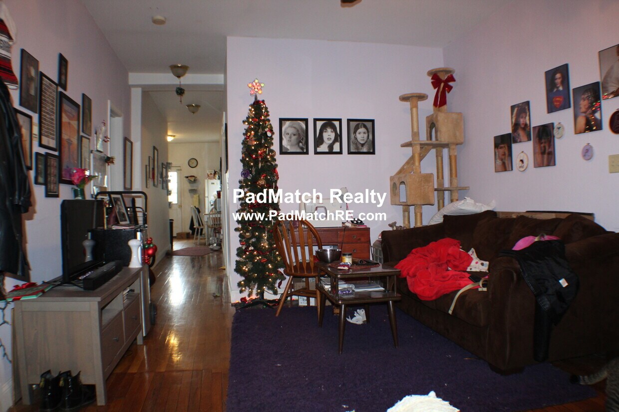 Primary Photo - 33 Egremont Rd