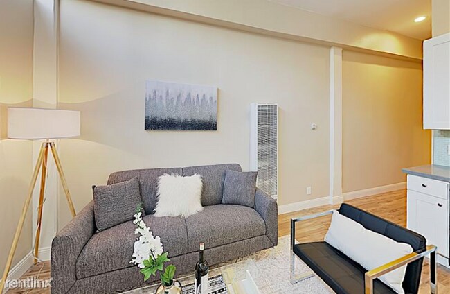 Building Photo - 3 br, 2 bath Apartment - 430 38th St 429