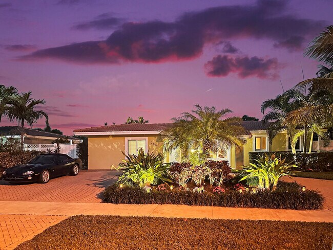 Foto del edificio - 280 SE 3rd Ave