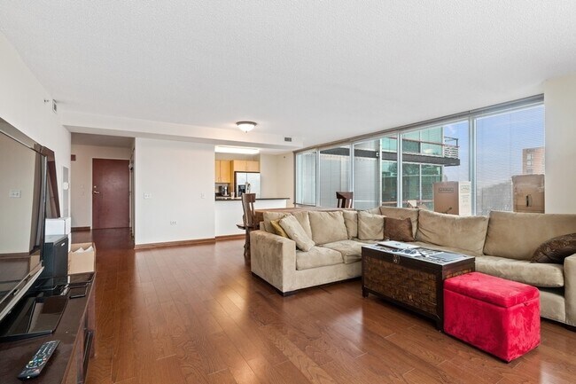 Foto del edificio - 800 Elgin Rd