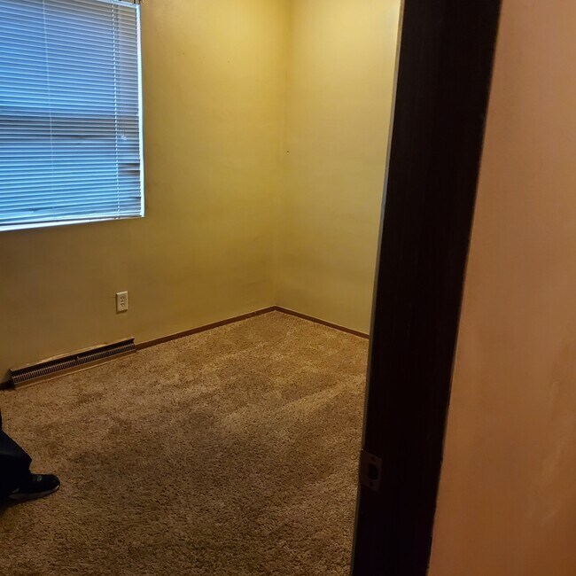 Building Photo - 41 Woodmere Ct