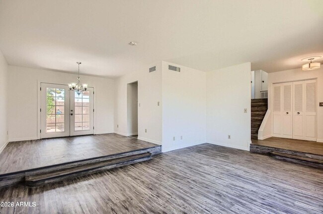 Building Photo - 4865 N Granite Reef Rd
