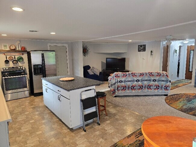 Building Photo - 5219 Noon Rd